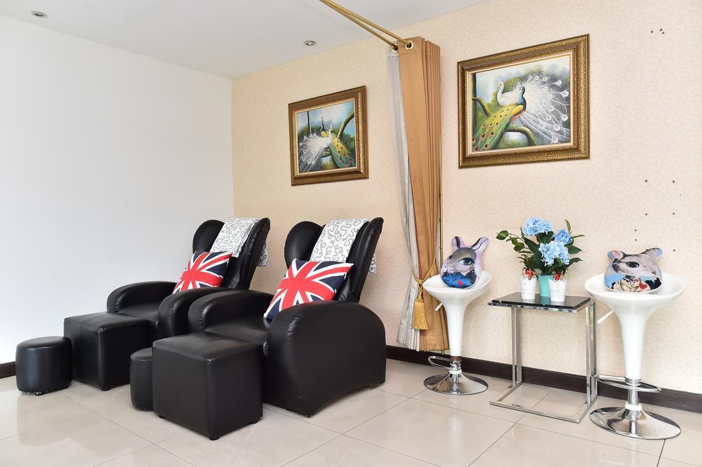 Take A Rest Hotel Bangkok Luaran gambar