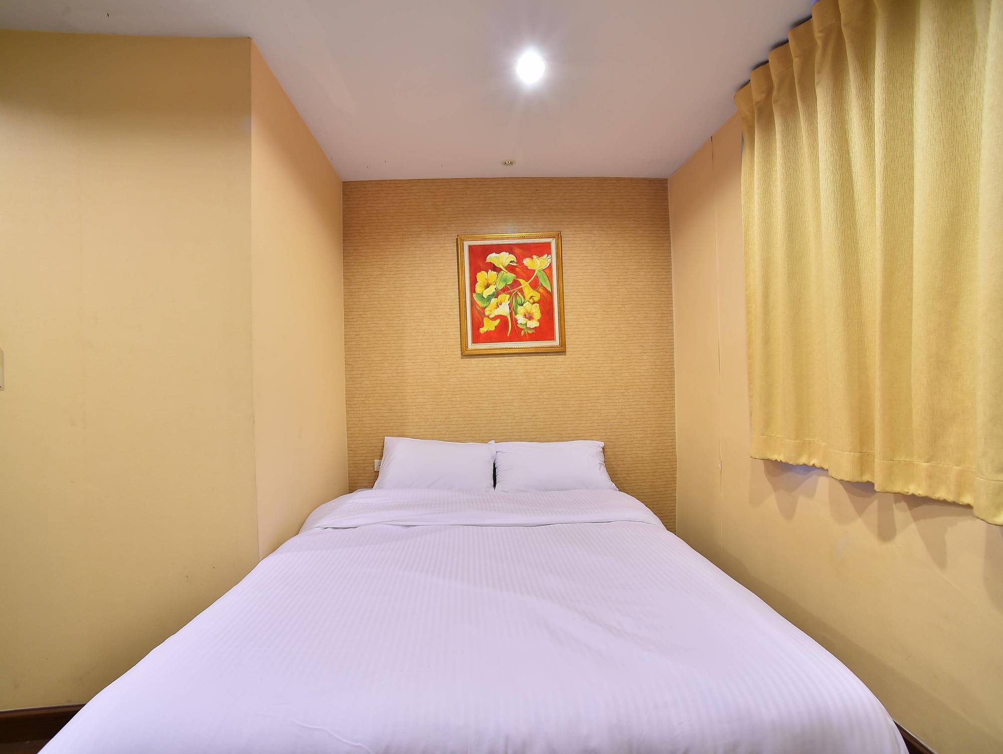 Take A Rest Hotel Bangkok Luaran gambar